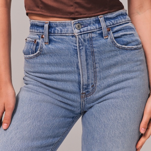 Abercrombie High Rise 90s Straight Jean - split hem - Picture 3 of 10